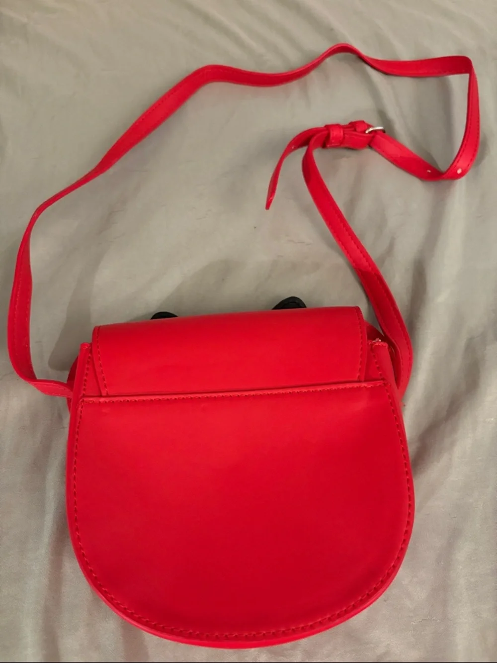 *BRAND NEW* Disney Red Kids Crossbody Bag with Black Bow